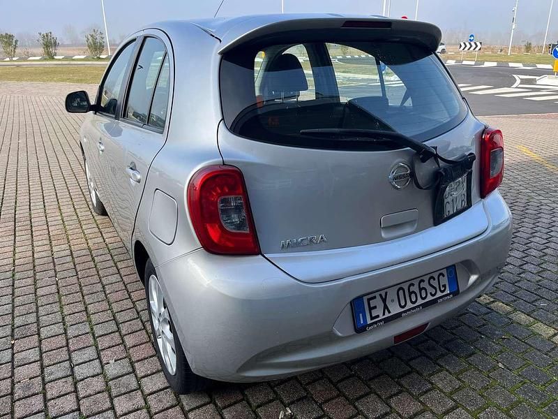 Usata Nissan Micra Acenta 80 CV (58 kW) 2015 Argento Utilitaria