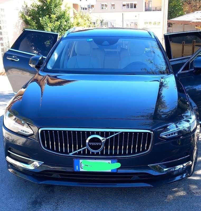 Usata Volvo V90 190 CV (139 kW) 2017 Blu/azzurro Station wagon
