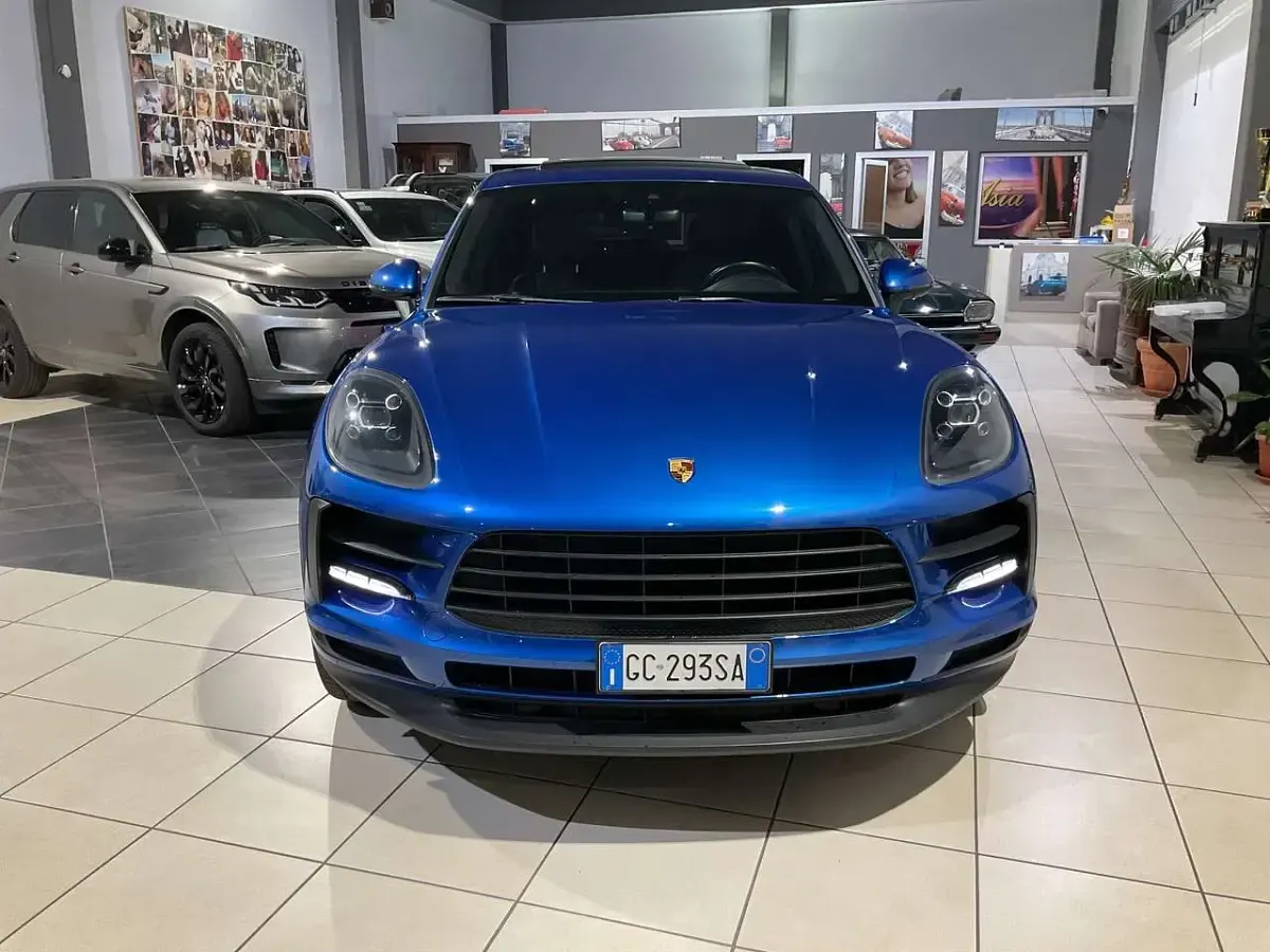 Usata Porsche Macan 245 CV (180 kW) 2021 Blu/azzurro SUV