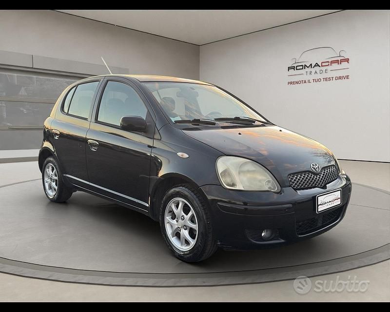 Usata Toyota Yaris 75 CV (55 kW) 2005 Nero Berlina