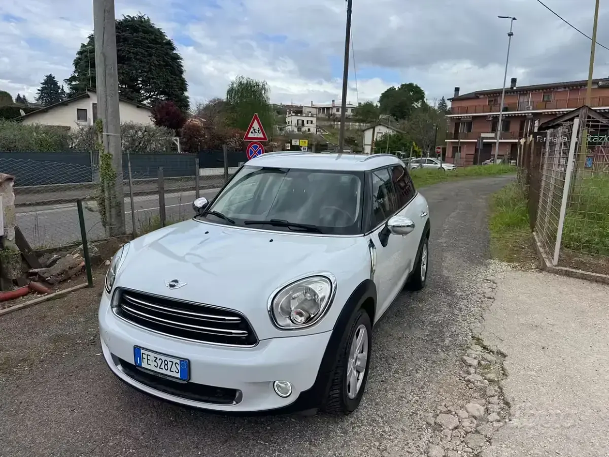 Usata Mini Cooper Countryman 90 CV (66 kW) 2016 Bianco SUV
