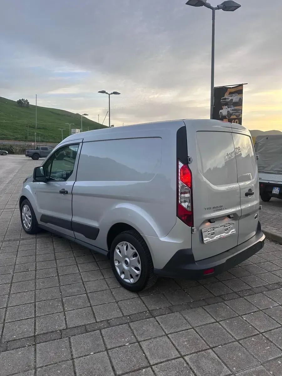 Occasion Ford Transit Connect 74 ch (54 kW) 2018 Gris Monospace