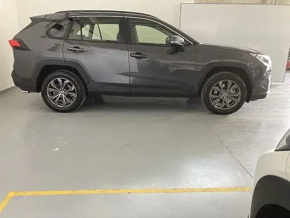 Usata Toyota RAV4 Hybrid Active 218 CV (160 kW) 2024 Grigio SUV