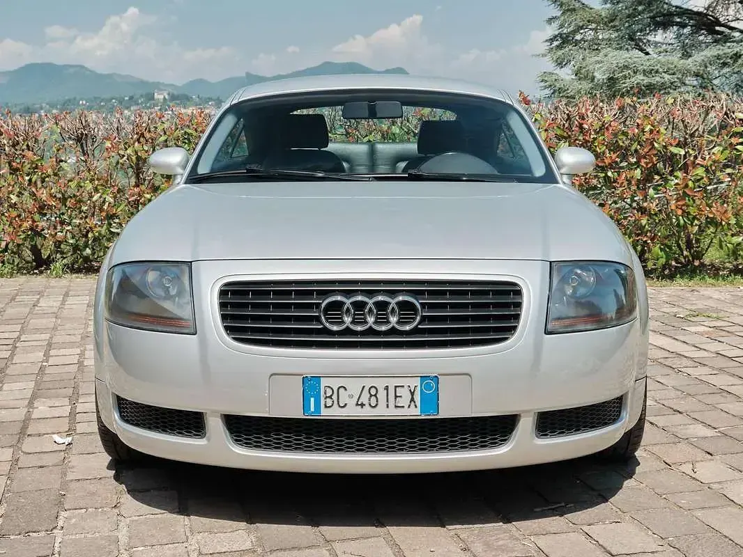 Usata Audi TT 179 CV (131 kW) 1999 Argento Coupé