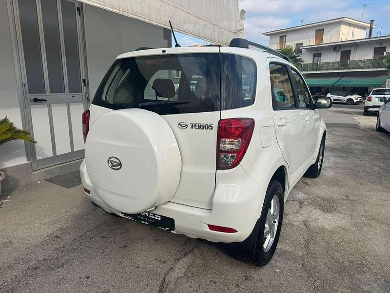 Usata Daihatsu Terios 86 CV (63 kW) 2008 Bianco SUV