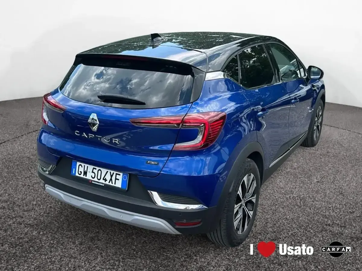 Usata Renault Captur Techno 143 CV (105 kW) 2024 Blu SUV