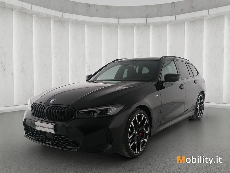 Usata BMW 320e M Sport 190 CV (139 kW) 2024 Nero Station wagon