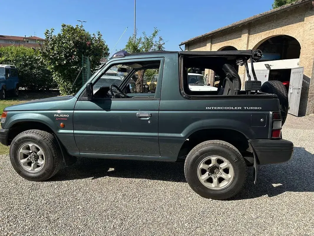 Usata Mitsubishi Pajero 95 CV (69 kW) 1993 Verde SUV