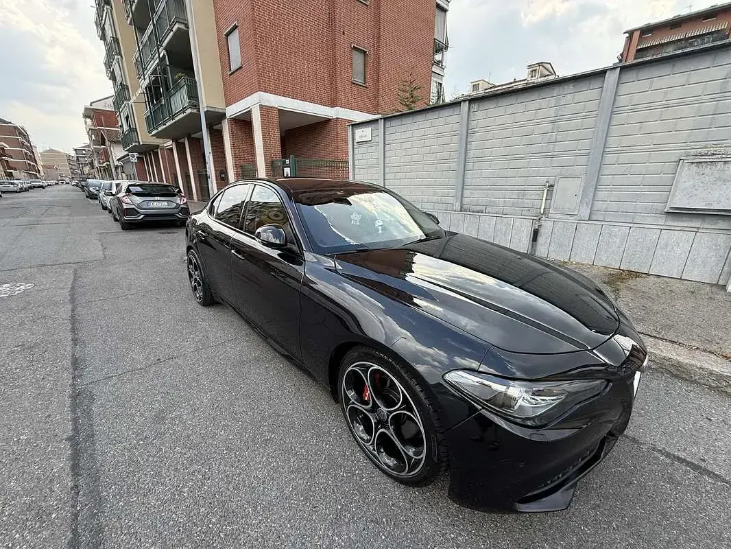 Usata Alfa Romeo Giulia Super 179 CV (131 kW) 2017 Berlina