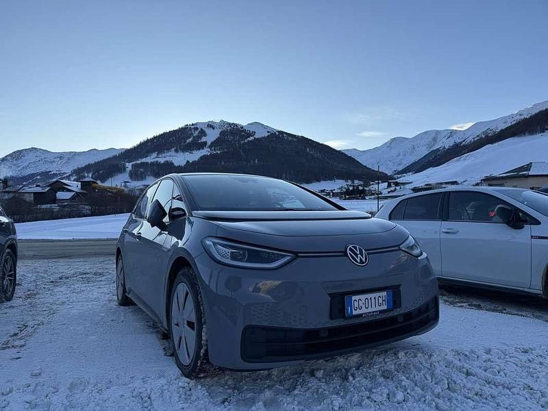 Grigio Usata 2021 VW ID.3 Pro Performance Utilitaria | 23.500 € (Molto cara) - Immagine 1/4