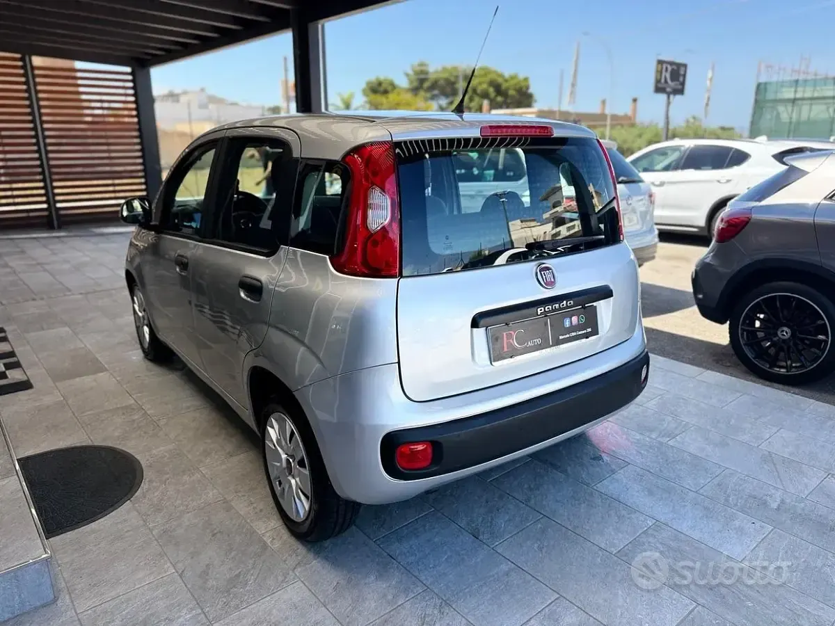 Usata Fiat Panda Lounge 95 CV (69 kW) 2016 Grigio Utilitaria