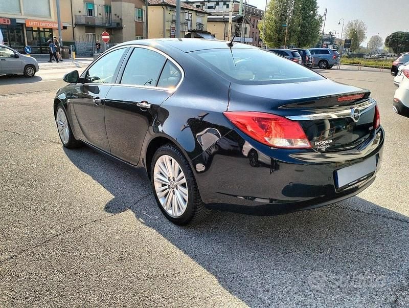 Usata Opel Insignia 163 CV (119 kW) 2012 Nero Berlina