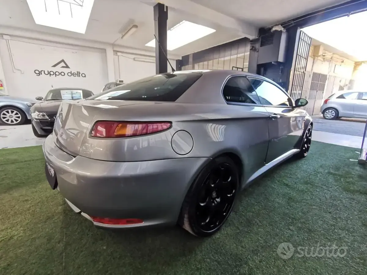 Usata Alfa Romeo GT 150 CV (110 kW) 2008 Grigio Coupé