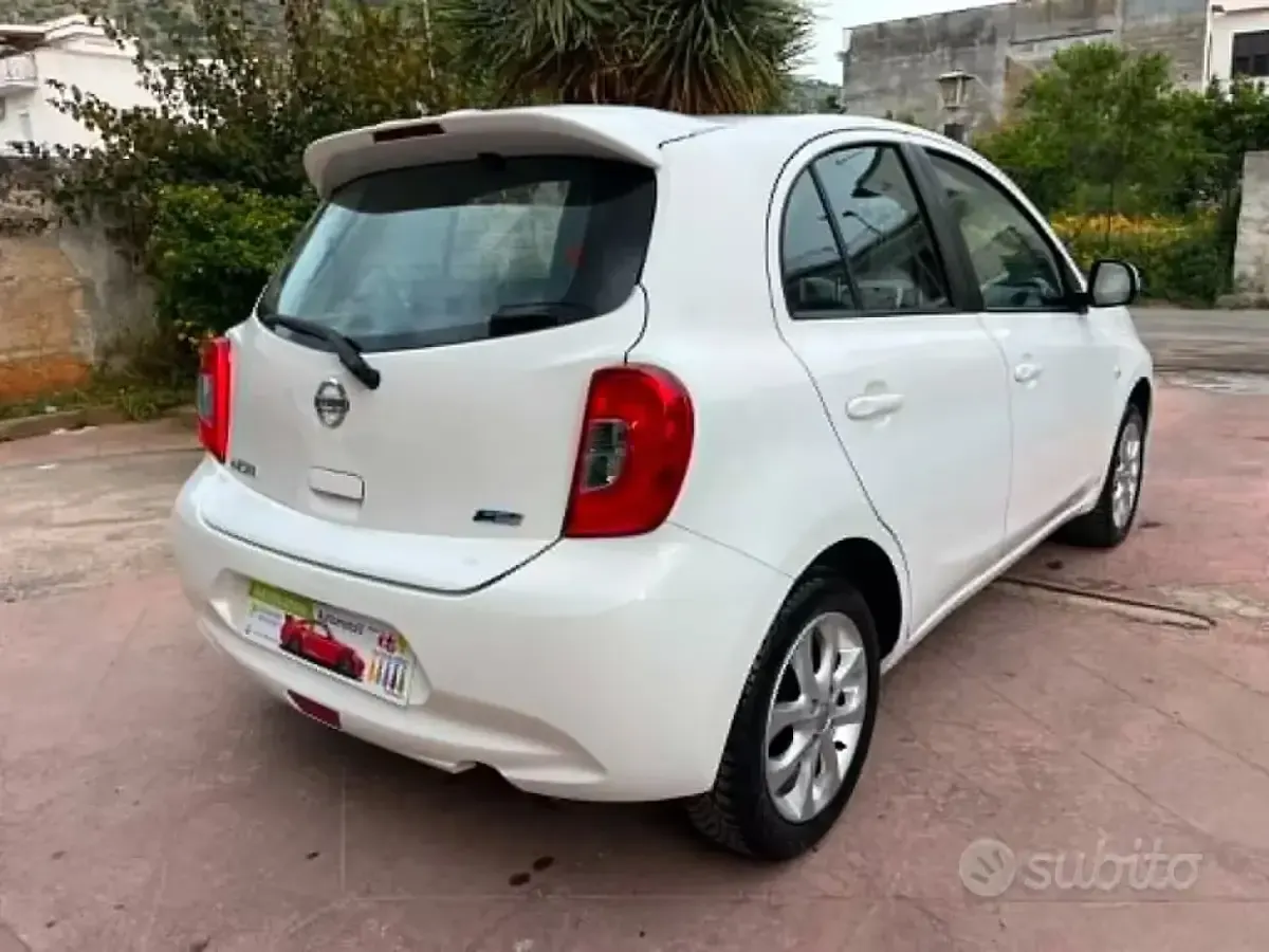 Usata Nissan Micra Tekna 80 CV (58 kW) 2015 Bianco Utilitaria