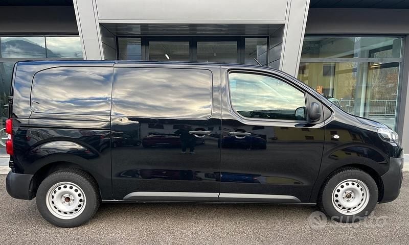 Usata Citroën Jumpy Comfort 122 CV (89 kW) 2018 Nero Monovolume