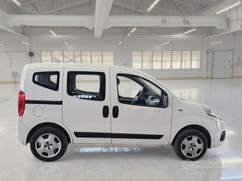 Usata Fiat Qubo Easy 77 CV (56 kW) 2018 Bianco Monovolume