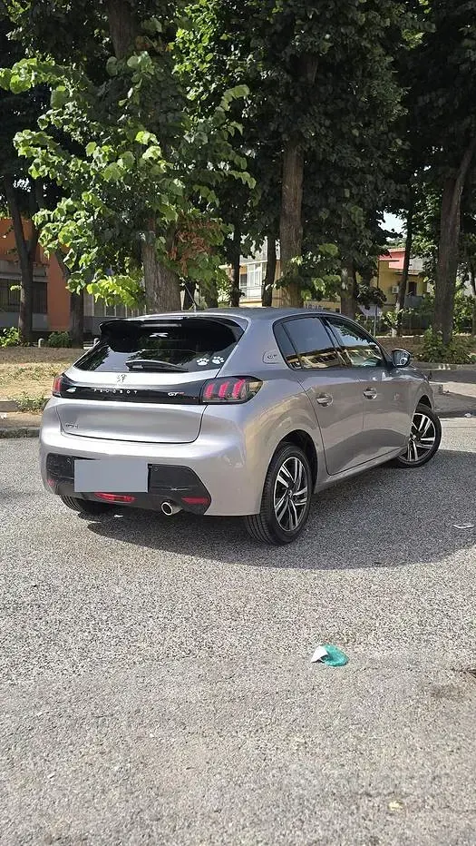 Usata Peugeot 208 101 CV (74 kW) 2022 Grigio Utilitaria