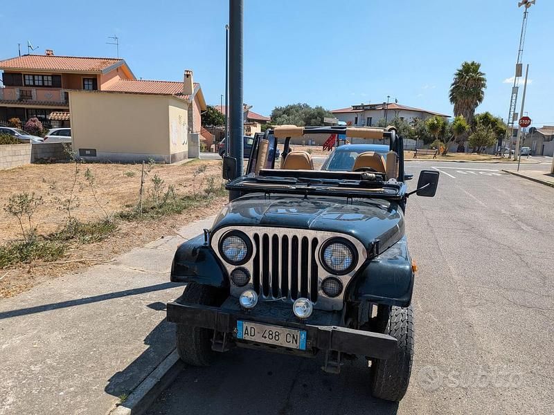 Usata Jeep CJ 1981 Verde SUV