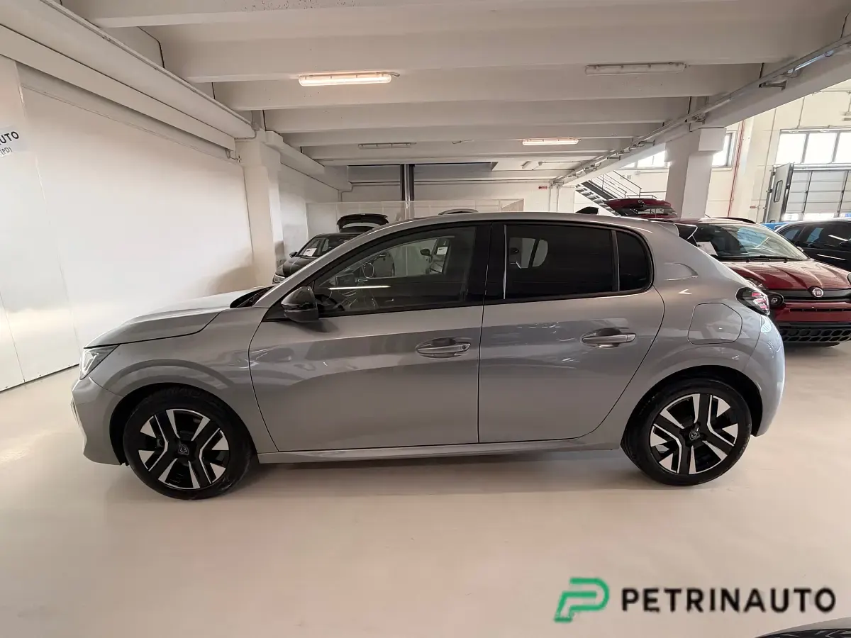 Usata Peugeot 208 101 CV (74 kW) 2025 Grigio Utilitaria