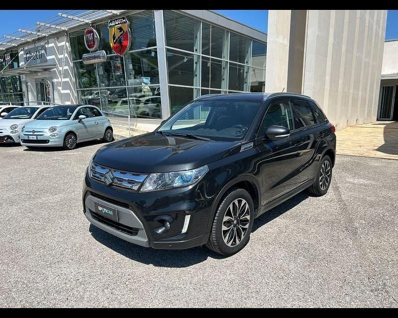 Nero Usata 2015 Suzuki Vitara SUV | 12.900 € (Molto cara) - Immagine 1/4