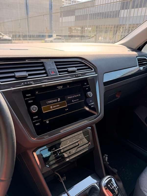 Usata VW Tiguan Life 131 CV (96 kW) 2023 Grigio SUV