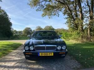 Usata Jaguar XJ12 311 CV (228 kW) 1995 Verde Berlina