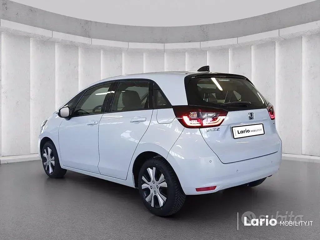 Usata Honda Jazz Elegance 109 CV (80 kW) 2022 Bianco Utilitaria