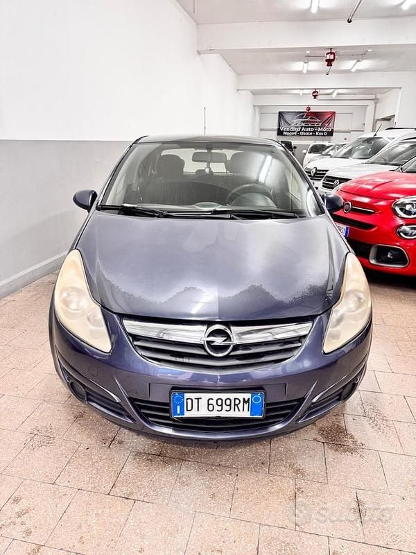 Usata Opel Corsa Cosmo 80 CV (58 kW) 2009 Blu Utilitaria