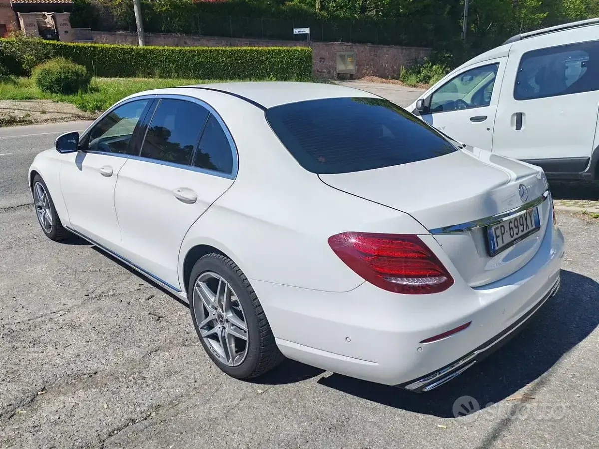Gebraucht Mercedes E200 Executive 150 PS (110 kW) 2017 Weiß Limousine