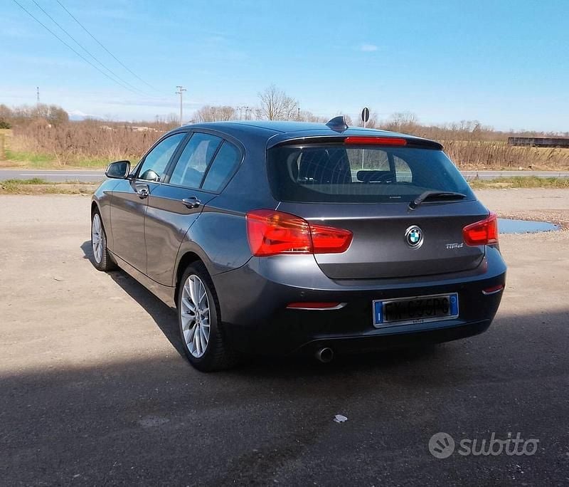 Usata BMW 118 Advantage 150 CV (110 kW) 2018 Grigio Utilitaria