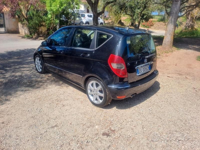 Usata Mercedes A180 Edition 109 CV (80 kW) 2012 Nero Berlina