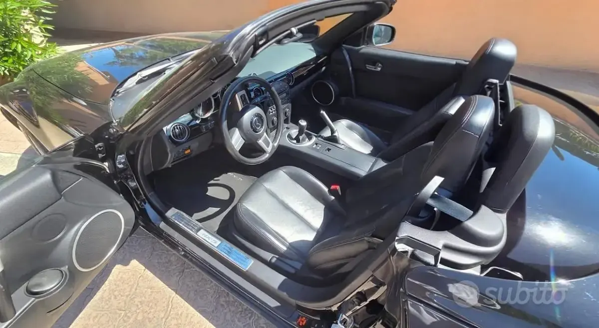 Usata Mazda MX5 126 CV (92 kW) 2007 Cabrio