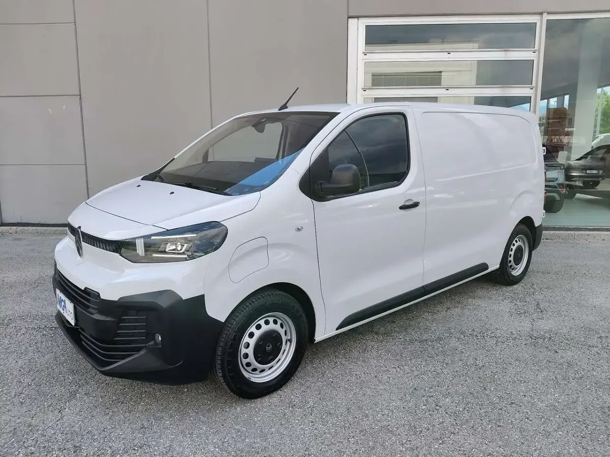 Usata Citroën e-Jumpy 56 kW (77 CV) 2025 Bianco Monovolume