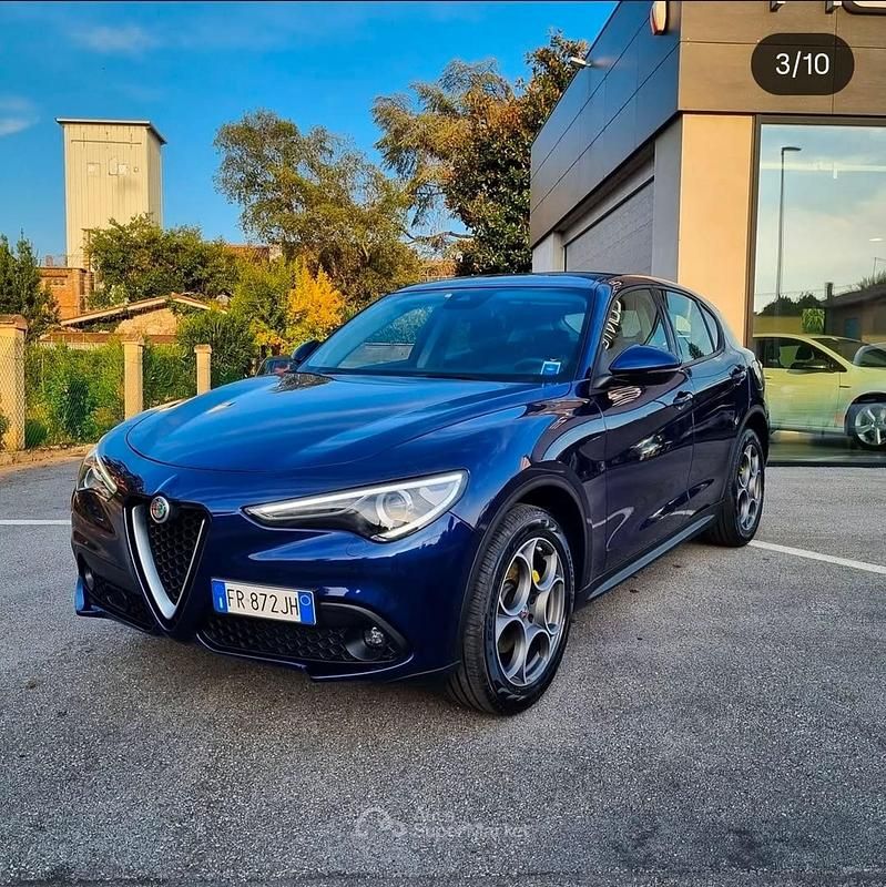 Usata Alfa Romeo Stelvio 179 CV (131 kW) 2018 Blu SUV