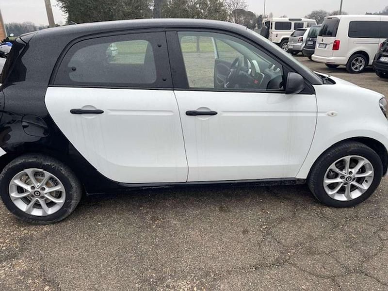 Usata Smart ForFour 71 CV (52 kW) 2018 Bianco Utilitaria