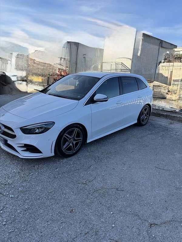 Usata Mercedes B180 Premium 116 CV (85 kW) 2020 Monovolume