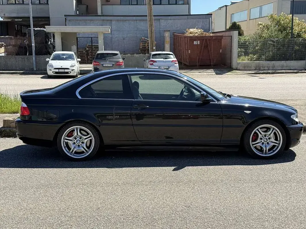 Usata BMW 330 Efficient Dynamics 204 CV (150 kW) 2005 Coupé