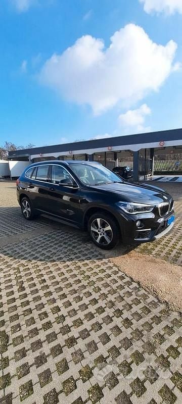 Usata BMW X1 150 CV (110 kW) 2016 Nero SUV