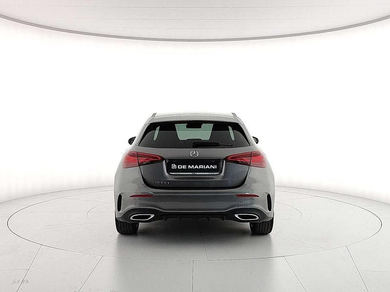 Usata Mercedes A180 Advanced Plus 116 CV (85 kW) 2024 Grigio montagna Berlina