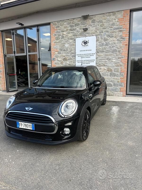 Occasion Mini Cooper D Hype 95 ch (69 kW) 2018 Noir Citadine