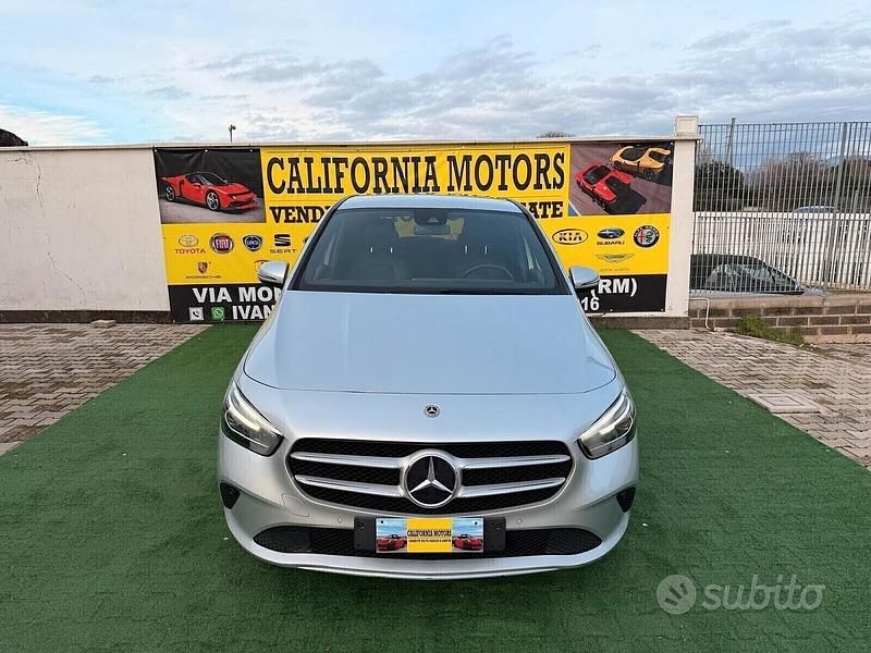 Usata Mercedes B180 115 CV (84 kW) 2022 Grigio Monovolume