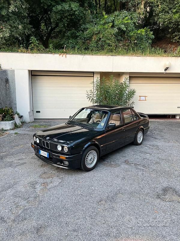Usata BMW 325 Efficient Dynamics 171 CV (125 kW) 1988 Nero Berlina