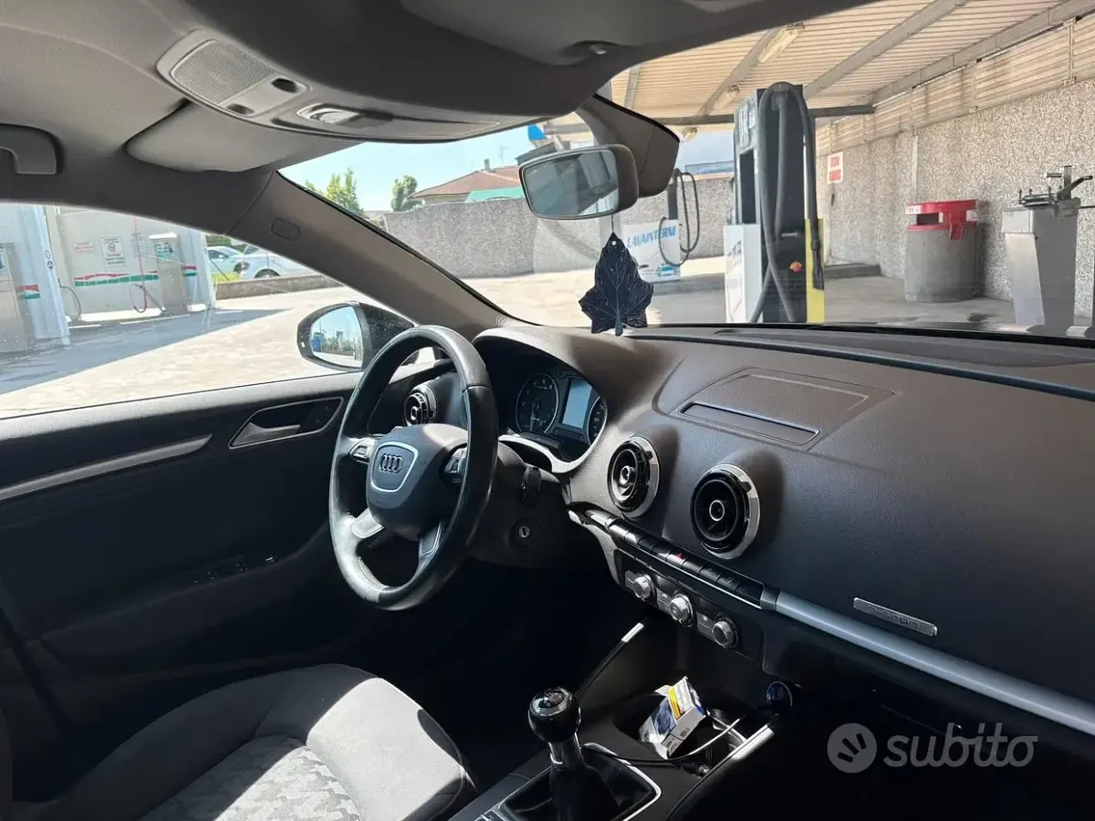 Usata Audi A3 110 CV (80 kW) 2015 Nero Berlina