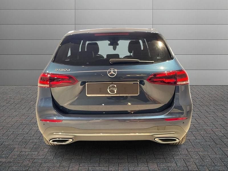Usata Mercedes B180 116 CV (85 kW) 2022 Blu Monovolume