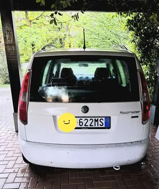 Usata Skoda Roomster Active 69 CV (50 kW) 2011 Bianco Monovolume