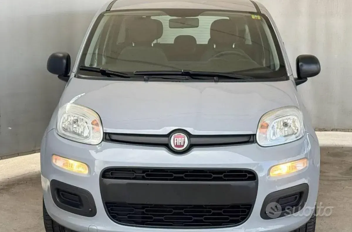Usata Fiat Panda 70 CV (51 kW) 2022 Grigio Utilitaria
