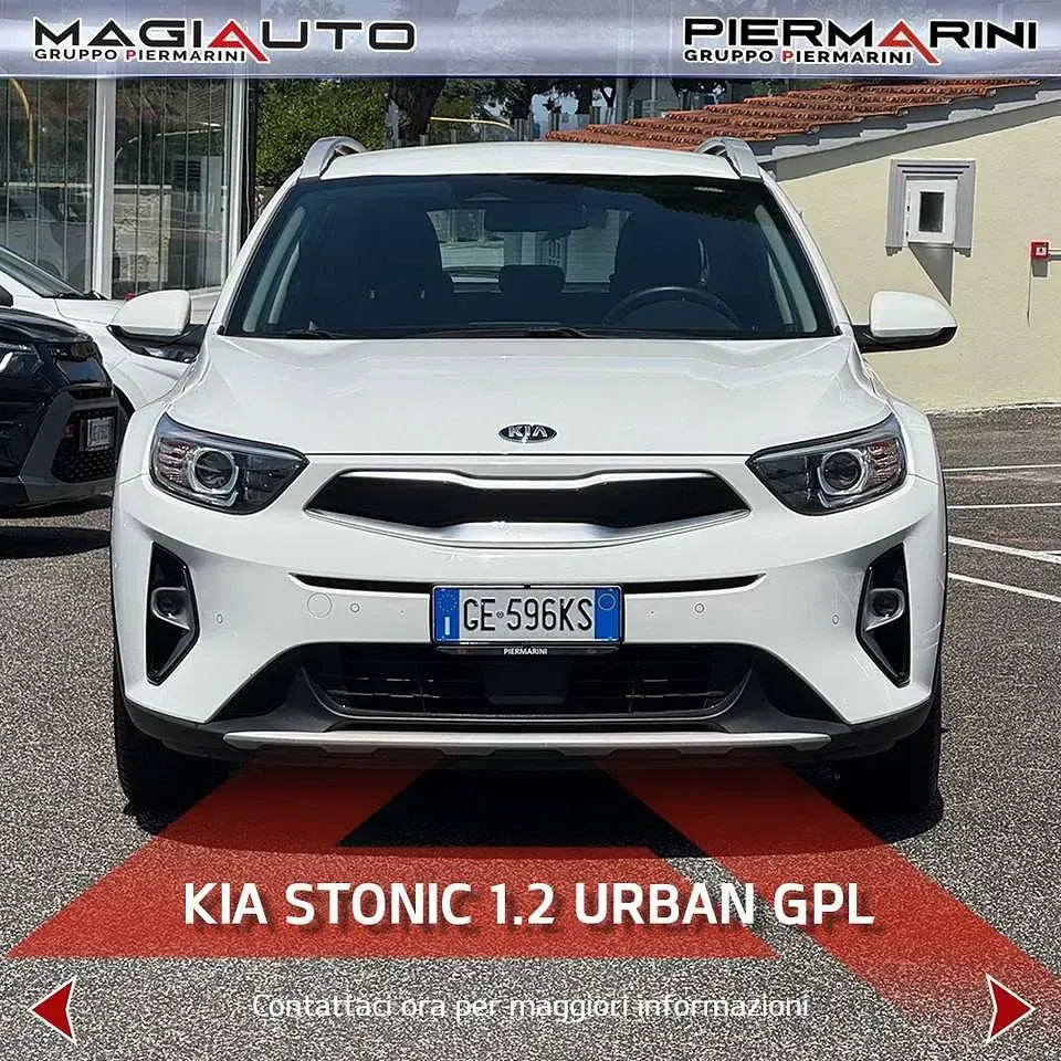 Usata Kia Stonic Style 82 CV (60 kW) 2021 Bianco SUV