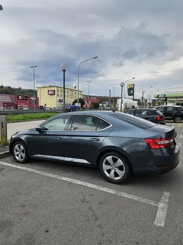 Usata Skoda Superb Executive 150 CV (110 kW) 2018 Berlina