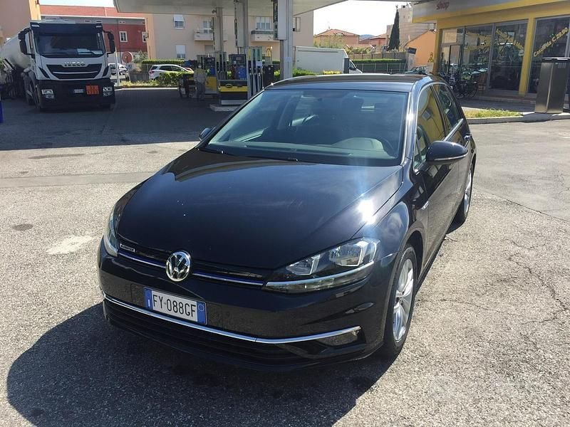 Nero Usata 2019 VW Golf VII Tre volumi | 16.500 € - Immagine 1/4