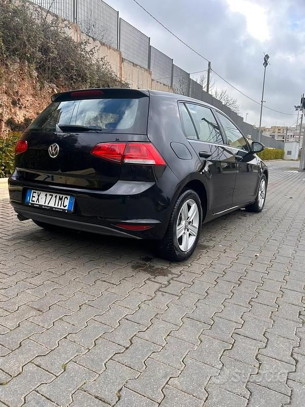 Usata VW Golf VII 110 CV (80 kW) 2013 Berlina